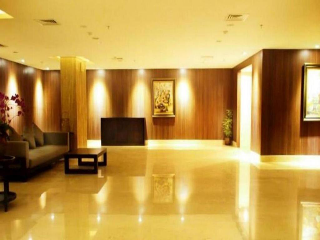 Arch Hotel Bogor Exterior photo